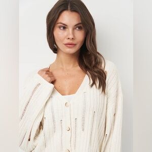 NWOT.Zara Women's Openwork Distressed Crop Knit Cardigan. Size M. NWOT.